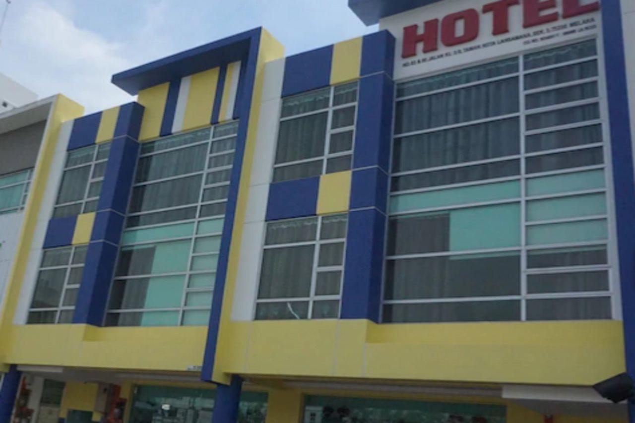 Sun Inns Hotel Laksamana Malacca Exteriör bild
